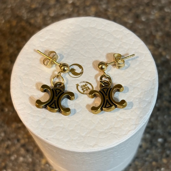 Jewelry - Celine bronze Earrings